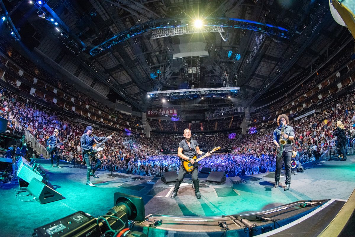 Illuminating the Boss: Bruce Springsteen & the E Street Band Return to the Stage